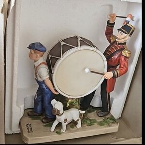 NIB 80s limited ed #945 Norman Rockwell  Drummers Friend collectible With COA